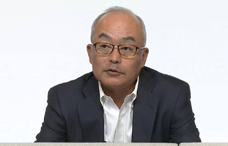 索尼社长十时裕树（兼COO/CFO/SIE会长）在今日的财报说明会上表示：本财年（25年3月末之前）没有主要的第一方游戏，但是计划从下一财年开始，每年都会有作为主力的单人游戏推出！目前已知将会在明年登场的作品有《死亡搁浅2》和《羊蹄山之魂》